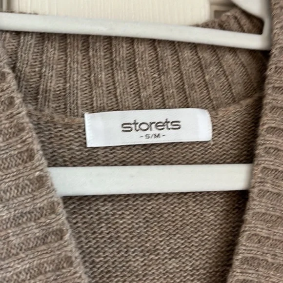 Storets Knit Vest - Picture 4 of 5